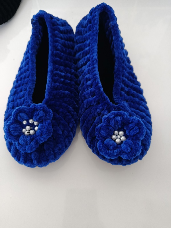 Kadife ipten babet patik 